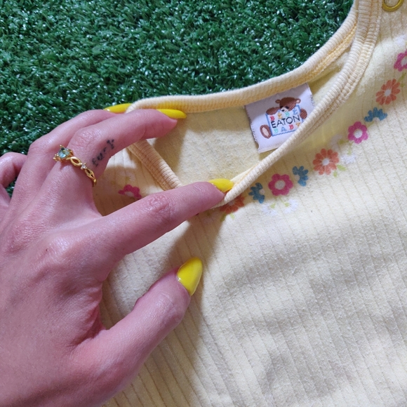 YELLOW RIBBED TEE - Picture 2 of 2